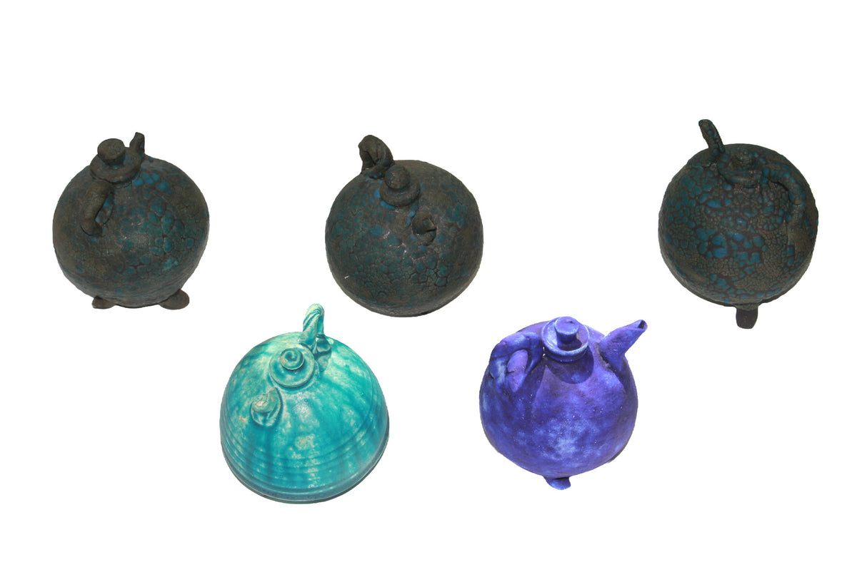 Weenie Teapots by Gaeleen Morley